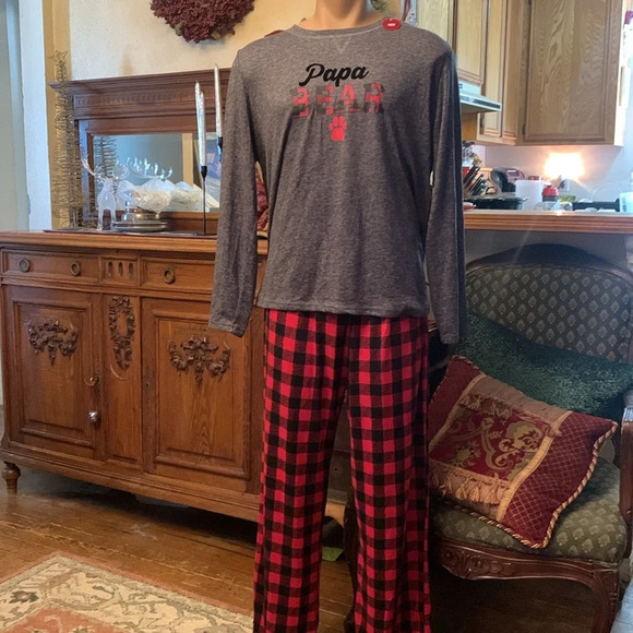 Let’s Get Cozy Men’s Papa Bear Red Buffalo Plaid Christmas Pajama set NEW Large - Picture 2 of 5